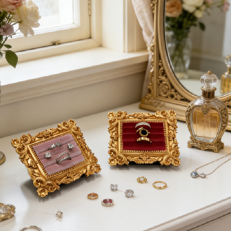 Body Jewelry Display - Vintage Picture Frame Ring Display Stand