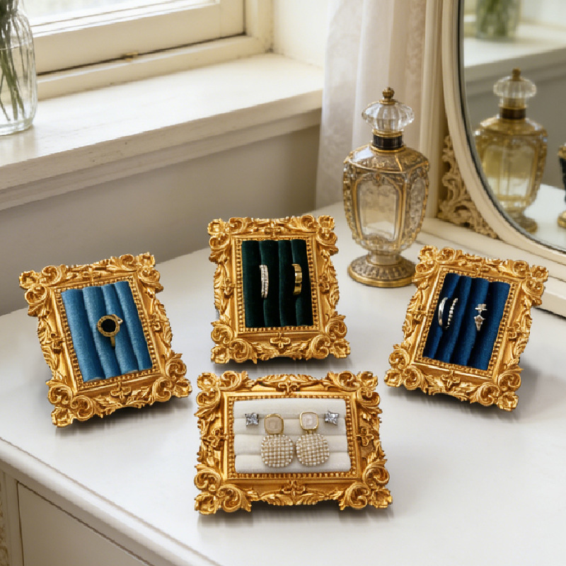 Vintage Picture Frame Ring Dis - Body Jewelry Display 评论和价格